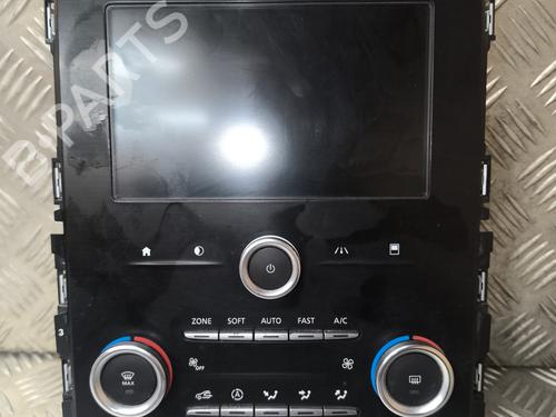 Used Climate control RENAULT MEGANE IV Hatchback (B9A/M/N_) 1.5 dCi 110 (B9A3) (110 hp) 27528322