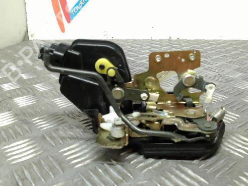 Used Front left lock HYUNDAI TRAJET (FO) 2.0 CRDi (113 hp) 21746524
