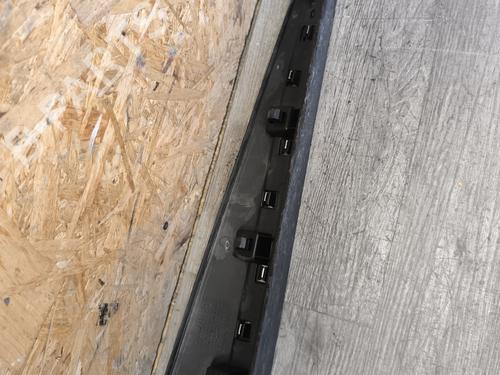 Door moulding trim RENAULT CLIO IV (BH_) 0.9 TCe 90 (BHNF, BHMA, BHMH, BHJK, BHJR) | BP27567203C150 