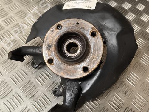 Used Left front steering knuckle VW GOLF II (19E, 1G1) 1.6 (75 hp) 26121503