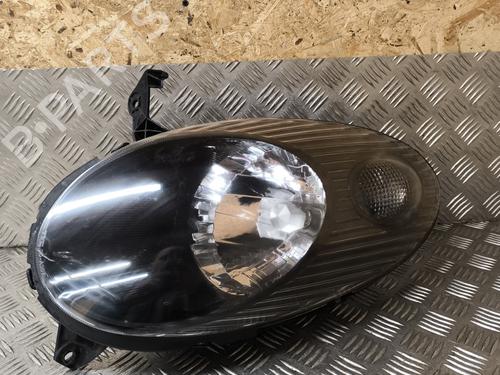 Used Right headlight NISSAN MICRA III (K12) 1.2 16V (80 hp) 21778035
