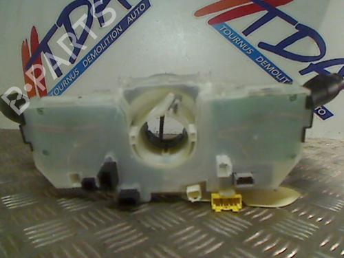 Used Steering column stalk RENAULT LAGUNA III (BT0/1) 2.0 16V (BT05, BT0F, BT0W) (140 hp) 21750779