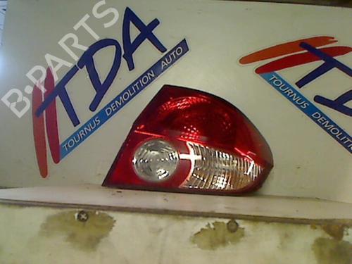 Feu arrière droit HYUNDAI GETZ (TB) 1.5 CRDi (82 hp) 21751848