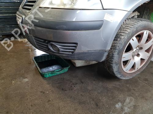 Pare-chocs avant VW PASSAT B5.5 (3B3) 1.9 TDI (130 hp) 29075399