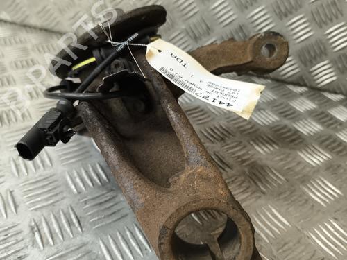 Right front steering knuckle PEUGEOT 107 (PM_, PN_) 1.0 | BP24891611M26 