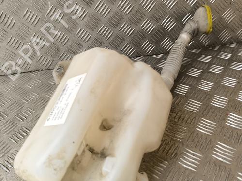 Used Windscreen washer tank RENAULT MEGANE II (BM0/1_, CM0/1_) 1.5 dCi (BM1E, CM1E) (106 hp) 21747924