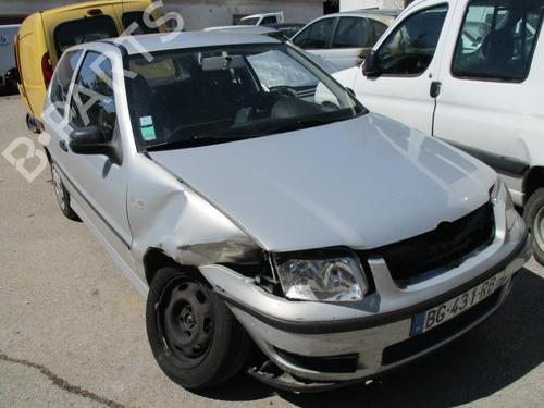 Left taillight VW POLO (6N2) 1.4 16V | BP21752777C34 