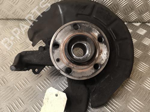 Venstre Styrespindel Lejehus VW POLO (9N_, 9A_) 1.4 TDI (70 hp) 27637905