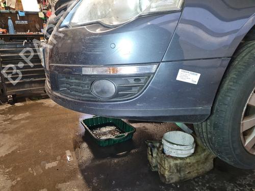 Used Front bumper VW PASSAT B6 Variant (3C5) 2.0 TDI 16V (140 hp) 30683476