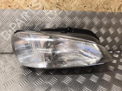 Used Right headlight PEUGEOT 106 II (1A_, 1C_) 1.1 i (60 hp) 26008418