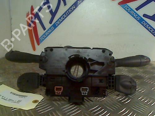 Used Steering column stalk PEUGEOT 308 I (4A_, 4C_) 1.6 HDi (90 hp) 21739549