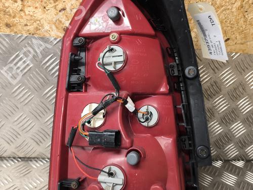 Right taillight HYUNDAI TUCSON (JM) 2.0 CRDi All-wheel Drive | BP22011834C35 