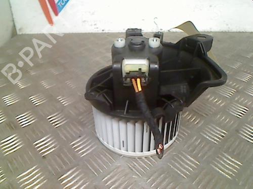 Used Heater blower motor FIAT PUNTO (199_) 1.2 (199AXZ1A, 199BXZ1A) (69 hp) 21730872