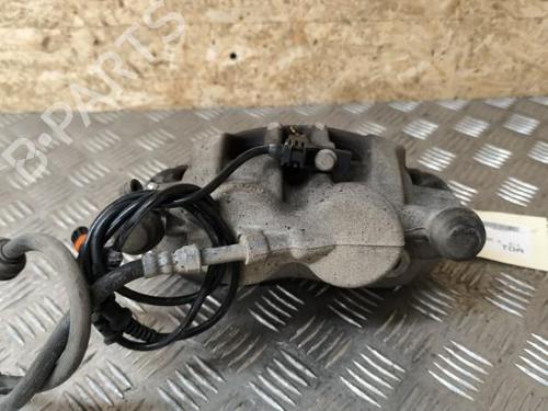 Used Right front brake caliper MERCEDES-BENZ VITO / MIXTO Van (W639) 113 CDI (639.601, 639.603, 639.605) (136 hp) 21744700