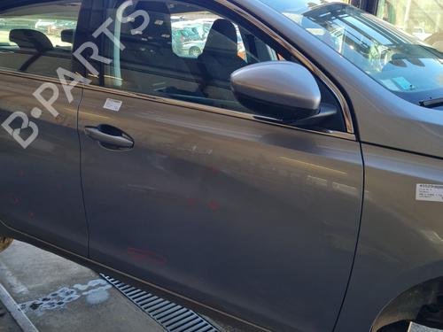 Right front door PEUGEOT 308 II (LB_, LP_, LW_, LH_, L3_) 1.6 HDi / BlueHDi 115 | BP29425401C3 