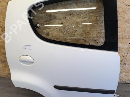 Right rear door PEUGEOT 107 (PM_, PN_) 1.4 HDi | BP21747650C5