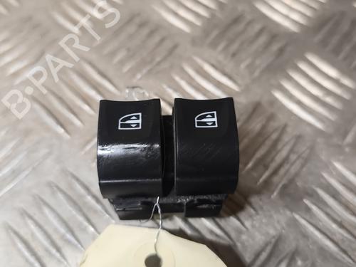 Interrupteur de vitre avant gauche RENAULT CLIO IV (BH_) 1.5 dCi 90 (90 hp) 29256062