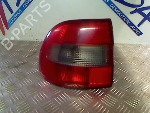 Used Left taillight VOLVO V40 Estate (645) 1.9 DI (95 hp) 21744354