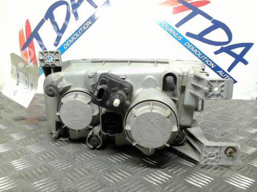Right headlight HYUNDAI TRAJET (FO) 2.0 CRDi | BP21746518C29 