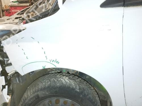 Voorscherm links RENAULT ZOE (BFM_) ZOE (92 hp) 31054147