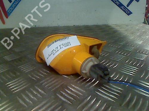 Used Right front indicator FORD FOCUS I (DAW, DBW) 1.4 16V (75 hp) 21731141