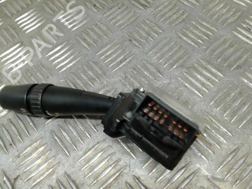 Used Steering column stalk HYUNDAI TRAJET (FO) 2.0 CRDi (113 hp) 21730795