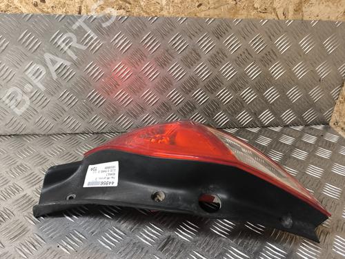 Right taillight RENAULT CLIO III (BR0/1, CR0/1) 1.2 16V (BR0P, CR0P) | BP24477477C35