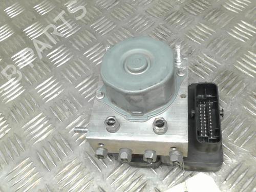 Used ABS pump RENAULT CLIO IV (BH_) 1.5 dCi 90 (90 hp) 21738347