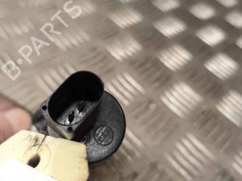 Used Washer pump Washer pump CITROËN C3 AIRCROSS II (2R_, 2C_) 1.2 PureTech 110 (2RHNZB, 2RHNZW, 2RHNPX, 2RHNPJ) (110 hp) 21733832 21733832