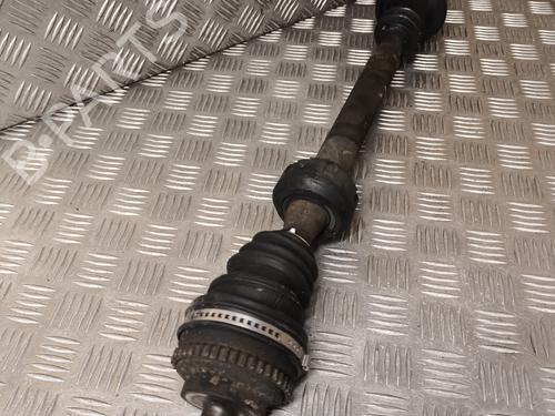 Drivaksel foran Høyre RENAULT SCÉNIC I MPV (JA0/1_, FA0_) 1.9 dCi (JA05, JA1F) (102 hp) 30508872