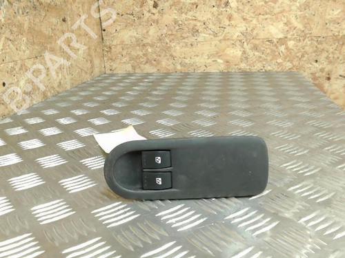 Used Left front window switch RENAULT MEGANE II (BM0/1_, CM0/1_) 1.5 dCi (BM1E, CM1E) (106 hp) 21729072
