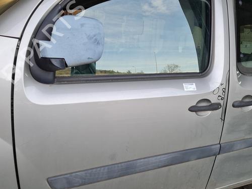 Dør venstre foran RENAULT KANGOO / GRAND KANGOO II (KW0/1_) 1.5 dCi 90 (KW05, KW08, KW0G, KW11) (90 hp) 29926624