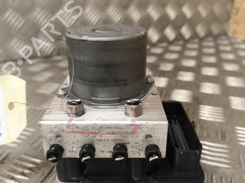 Used ABS pump TOYOTA YARIS (_P21_, _PA1_, _PH1_) 1.5 Hybrid (MXPH10, MXPH11) (116 hp) 21733038
