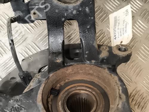 Left front steering knuckle RENAULT MEGANE IV Hatchback (B9A/M/N_) 1.5 dCi 110 (B9A3) | BP25913331M25 