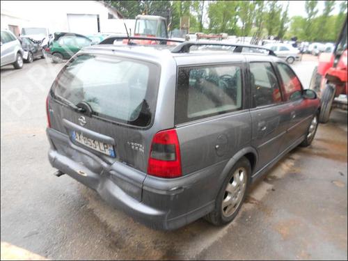 Right front fog light OPEL VECTRA B Estate (J96) 2.2 DTI 16V (F35) | BP21753300C31 