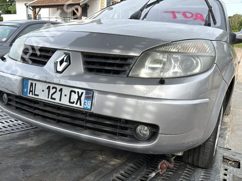 Right headlight RENAULT GRAND SCÉNIC II (JM0/1_) 1.9 dCi (JM0G, JM12, JM1G, JM2C) | BP29156113C29 