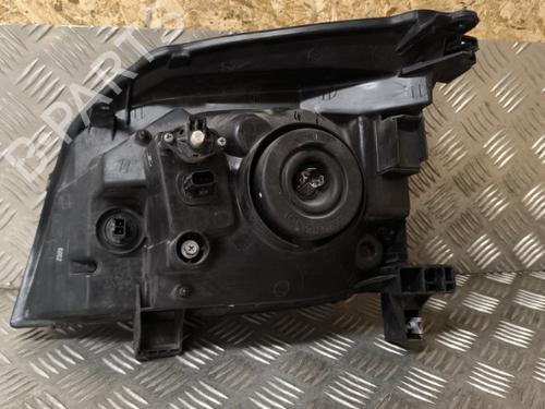 Right headlight NISSAN X-TRAIL I (T30) 2.2 Di 4x4 | BP21734204C29 