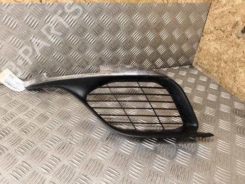 Used Grille PEUGEOT 308 II (LB_, LP_, LW_, LH_, L3_) 1.6 BlueHDi 120 (120 hp) 26736498