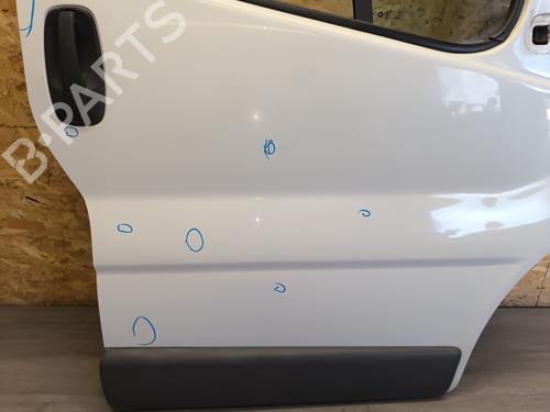 Right front door RENAULT TRAFIC II Bus (JL) 2.0 dCi 90 (JL00, JL01, JL0H, JL0M, JL0P, JL0S) | BP25475750C3 
