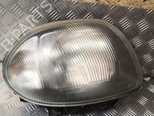 Used Right headlight RENAULT CLIO II Hatchback Van (SB0/1/2_) 1.9 D (SB0R) (54 hp) 29735262