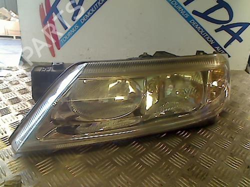 Used Left headlight RENAULT LAGUNA II (BG0/1_) 1.6 16V (BG0A, BG0L) (107 hp) 21744023