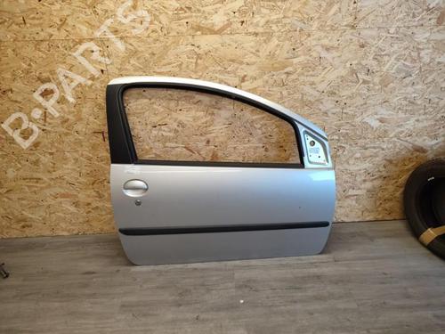 Right front door PEUGEOT 107 (PM_, PN_) 1.0 | BP21738093C3 