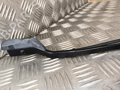 Front windshield wiper arm PEUGEOT 3008 II SUV (MC_, MR_, MJ_, M4_) 1.5 BlueHDi 130 | BP29243720C143 