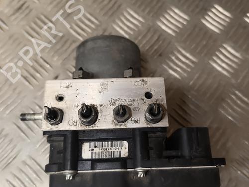 Used ABS pump PEUGEOT 5008 (0U_, 0E_) 1.6 HDi (112 hp) 23949237