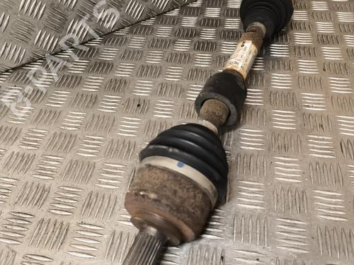 Used Left front driveshaft RENAULT MEGANE IV Hatchback (B9A/M/N_) 1.5 dCi 110 (B9A3) (110 hp) 25913319