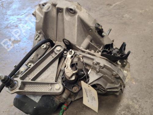 Gearbox RENAULT CLIO III (BR0/1, CR0/1) 1.5 dCi | BP21738213M3 