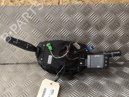 Used Steering column stalk RENAULT MEGANE II (BM0/1_, CM0/1_) 1.5 dCi (BM1E, CM1E) (106 hp) 22014075