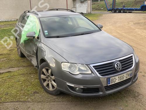 Left front indicator VW PASSAT B6 Variant (3C5) 2.0 TDI 16V | BP21734573C32 