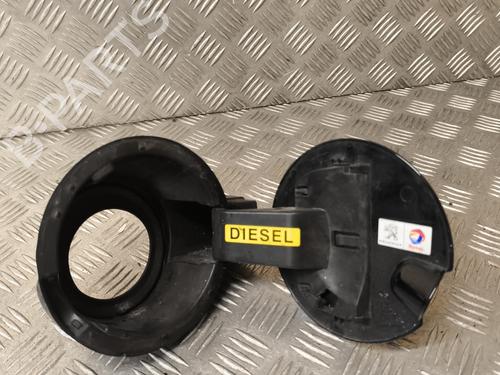 Fuel flap PEUGEOT 3008 I MPV (0U_) 2.0 HDi 150 / BlueHDi 150 | BP21742550C131