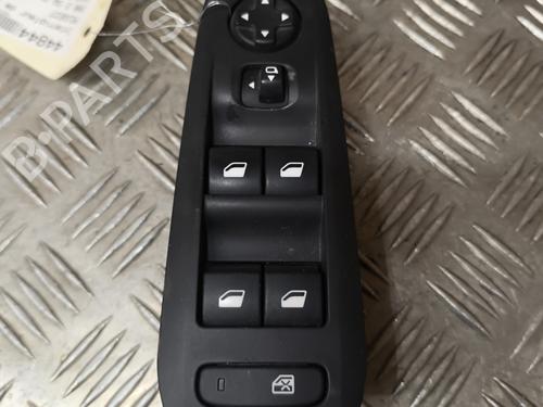 Used Left front window switch PEUGEOT 308 SW II (LC_, LJ_, LR_, LX_, L4_) 1.6 BlueHDi 120 (120 hp) 25124932